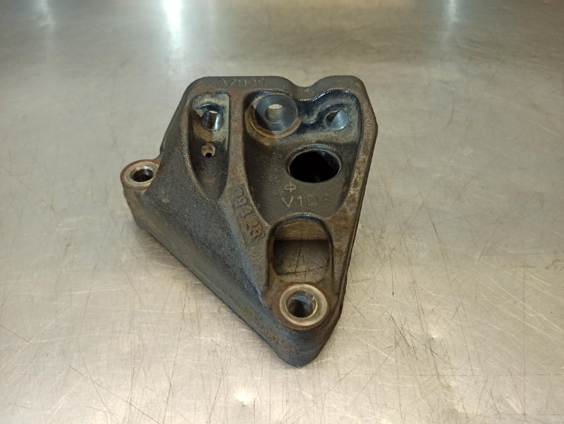 кронштейн опоры двигателя, 400 рублей, Екатеринбург