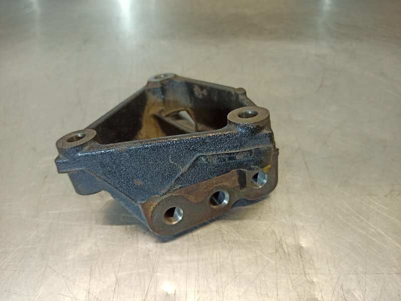 кронштейн опоры двигателя, 400 рублей, Екатеринбург