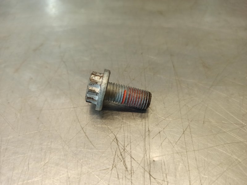 болт маховика, 300 рублей, Екатеринбург