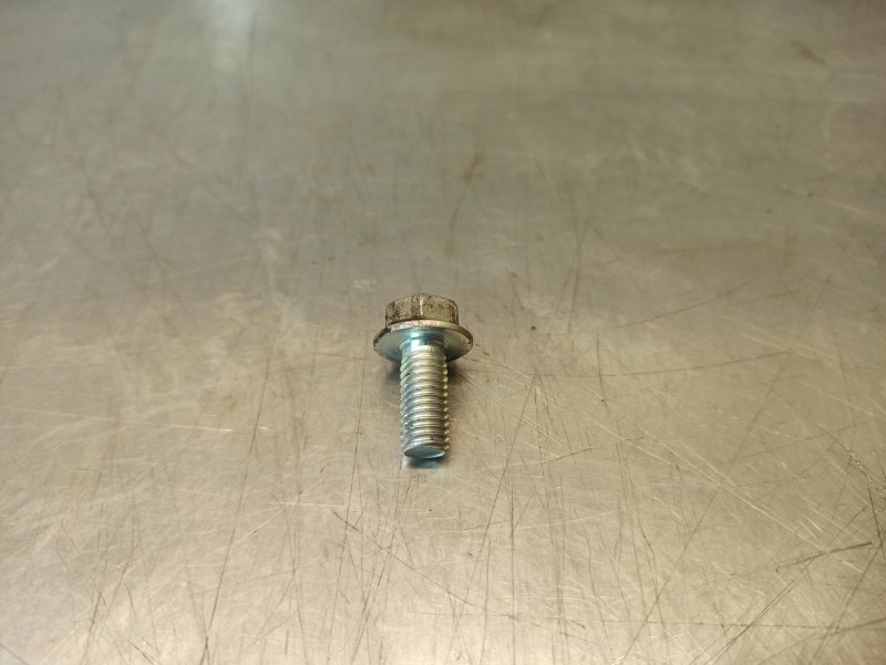 Болт демпфера маховика, 300 рублей, Екатеринбург