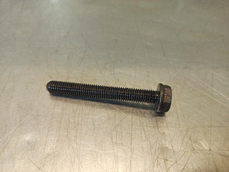 Болт крышки коренного подшипника, 300 рублей, Екатеринбург