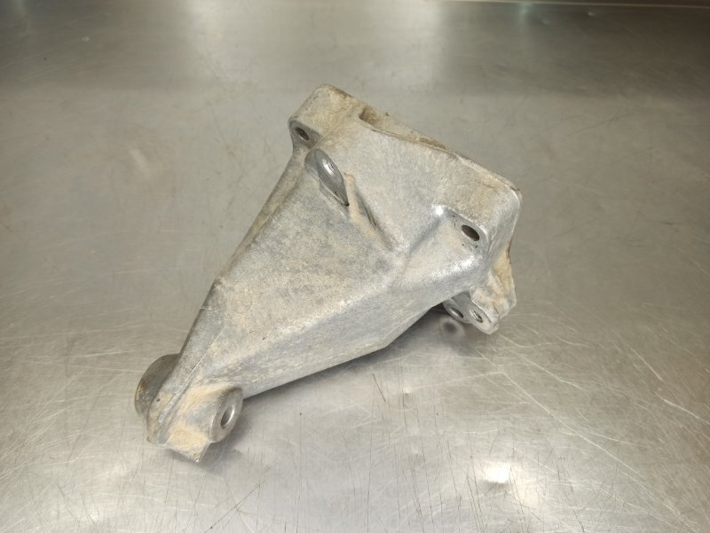 кронштейн опоры двигателя, 400 рублей, Екатеринбург