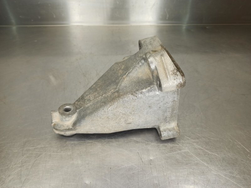 кронштейн опоры двигателя, 400 рублей, Екатеринбург