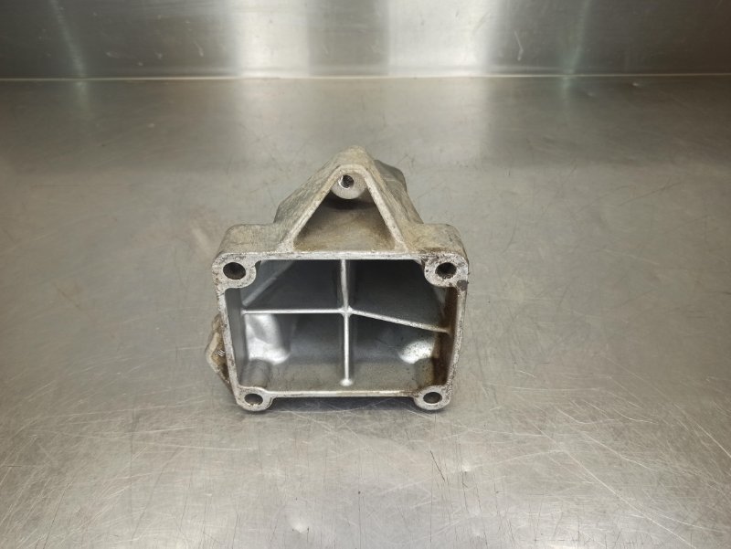 кронштейн опоры двигателя, 400 рублей, Екатеринбург