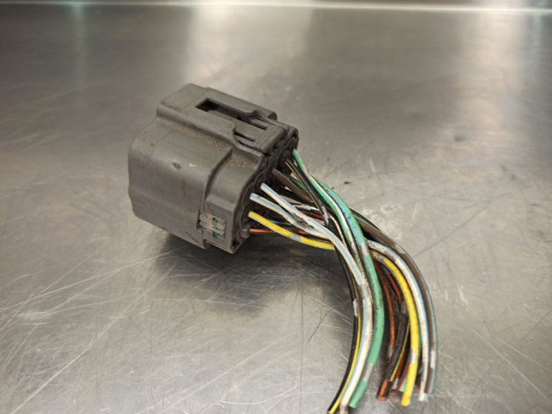 Разъём проводки двигателя, 500 рублей, Екатеринбург