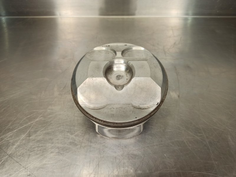 поршень, 1000 рублей, Екатеринбург