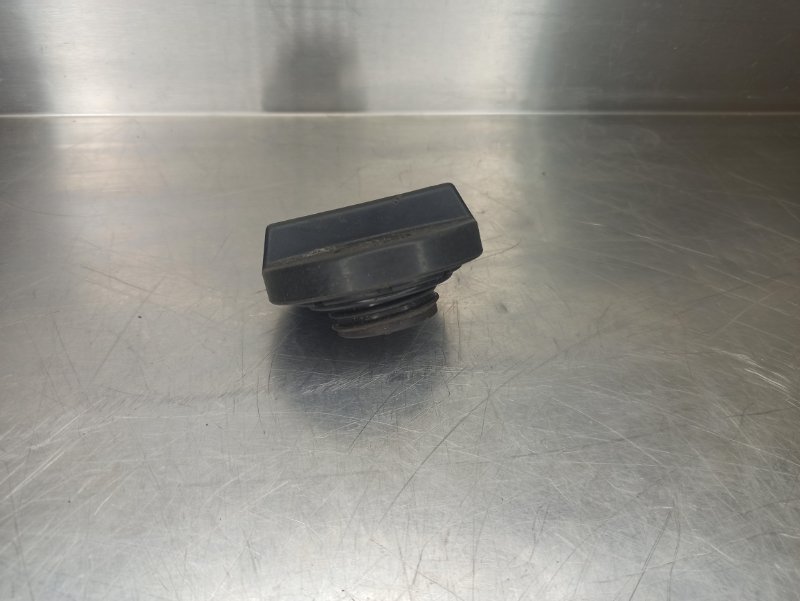 Крышка маслозаливной горловины, 700 рублей, Екатеринбург