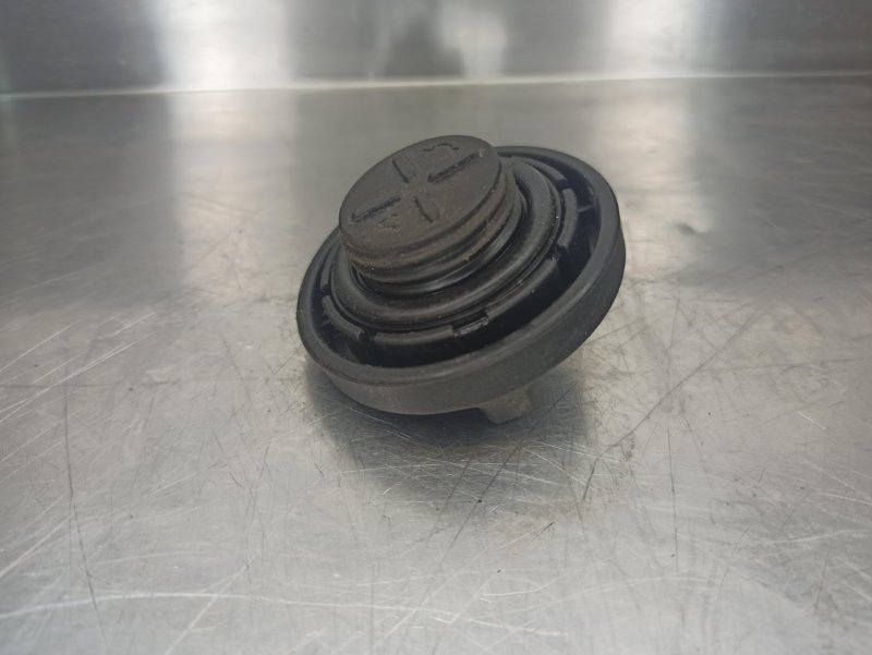 Крышка маслозаливной горловины, 700 рублей, Екатеринбург