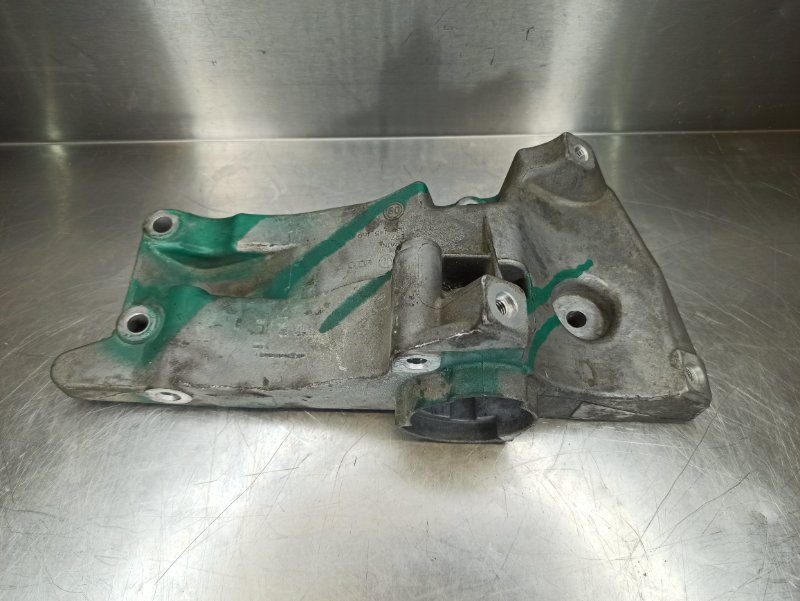 Кронштейн натяжного ролика, 500 рублей, Екатеринбург