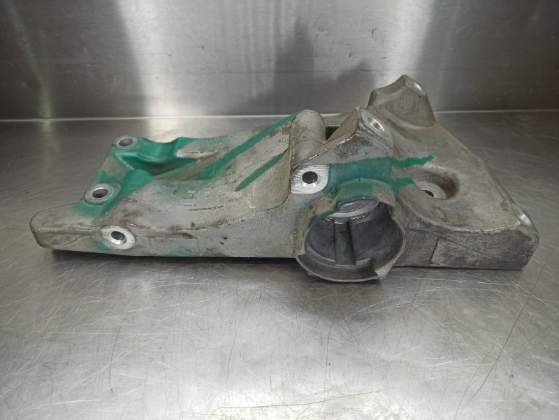 Кронштейн натяжного ролика, 500 рублей, Екатеринбург