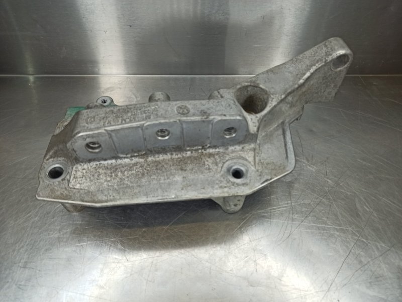 кронштейн опоры двигателя, 400 рублей, Екатеринбург