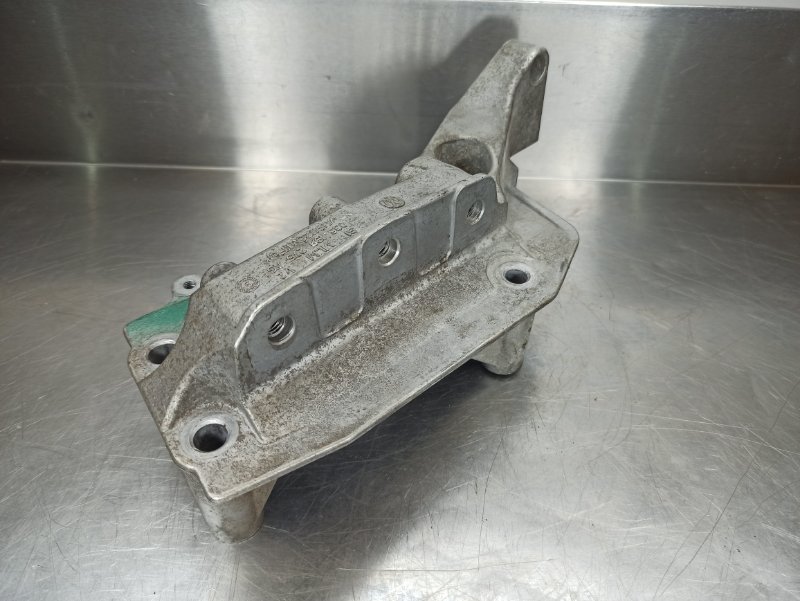 кронштейн опоры двигателя, 400 рублей, Екатеринбург