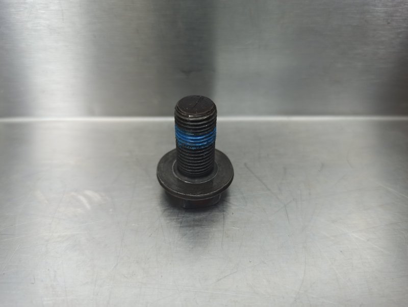 болт маховика, 300 рублей, Екатеринбург