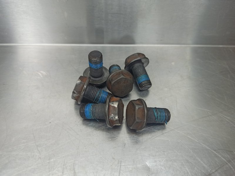 болт маховика, 300 рублей, Екатеринбург