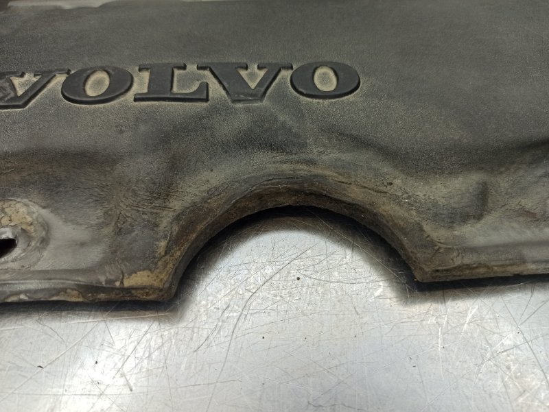 крышка двигателя, 500 рублей, Екатеринбург