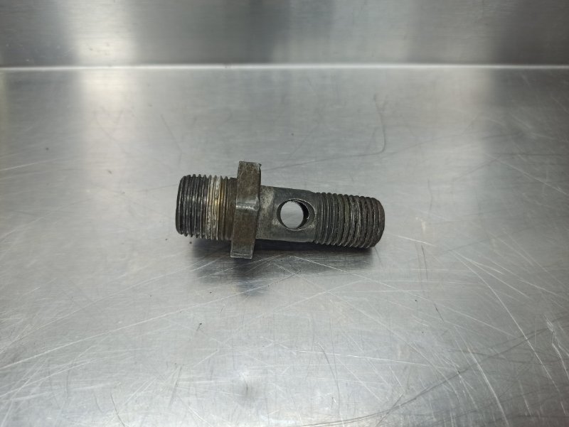 штуцер, 400 рублей, Екатеринбург