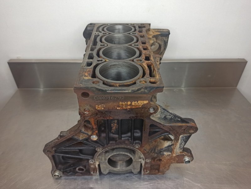 Блок цилиндров, 6500 рублей, Екатеринбург