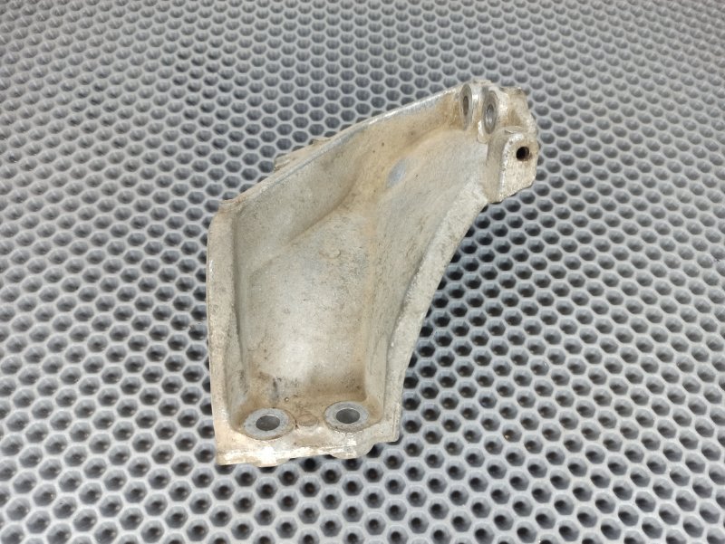 кронштейн впускного коллектора, 400 рублей, Екатеринбург