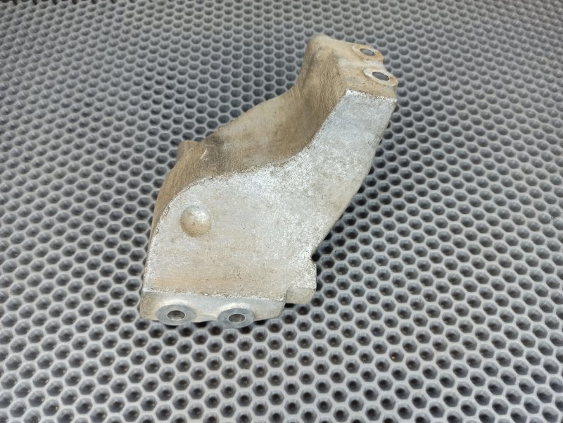 кронштейн впускного коллектора, 400 рублей, Екатеринбург