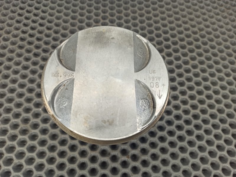 поршень, 700 рублей, Екатеринбург