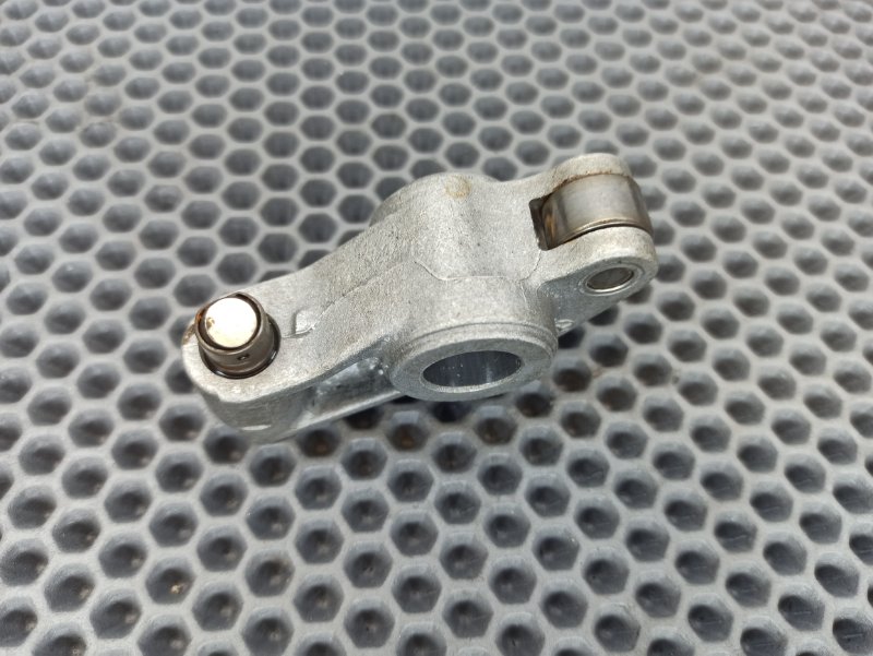 Коромысло выпускного клапана, 400 рублей, Екатеринбург