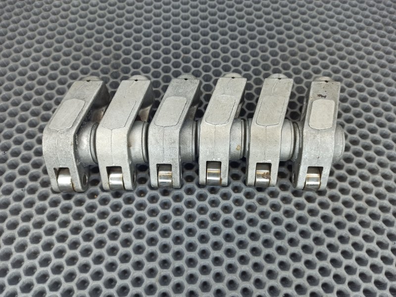 Коромысло впускного клапана, 400 рублей, Екатеринбург