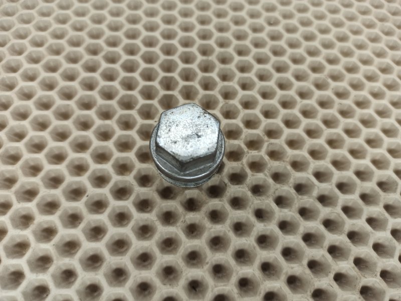 Резьбовая пробка, 300 рублей, Екатеринбург