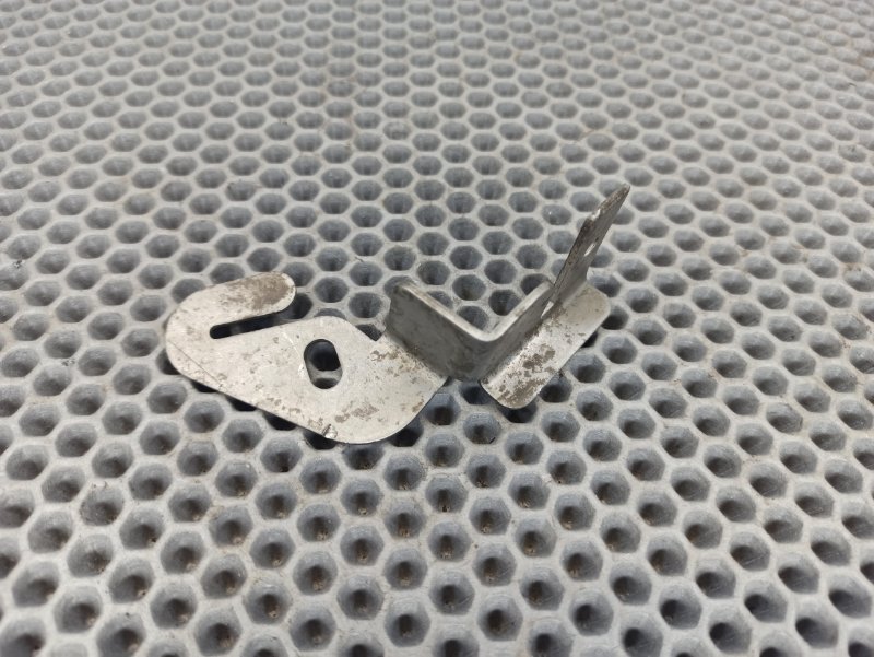 кронштейн, 400 рублей, Екатеринбург