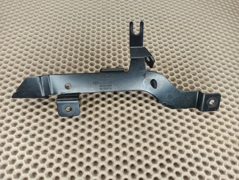 кронштейн, 400 рублей, Екатеринбург