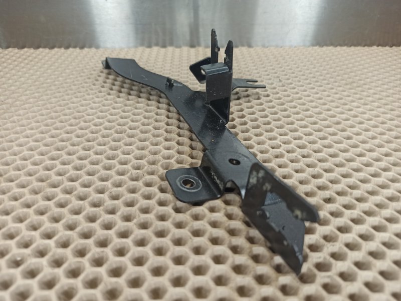 кронштейн, 400 рублей, Екатеринбург