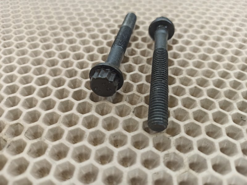 Болт крышки коренного подшипника, 400 рублей, Екатеринбург