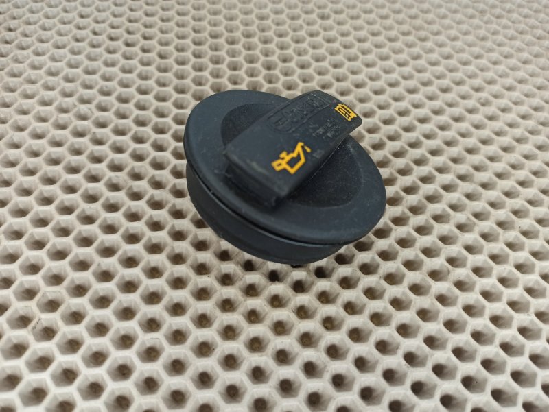 Крышка маслозаливной горловины, 700 рублей, Екатеринбург