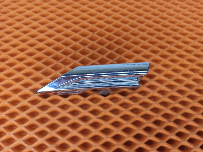 молдинг решетки радиатора, 500 рублей, Екатеринбург