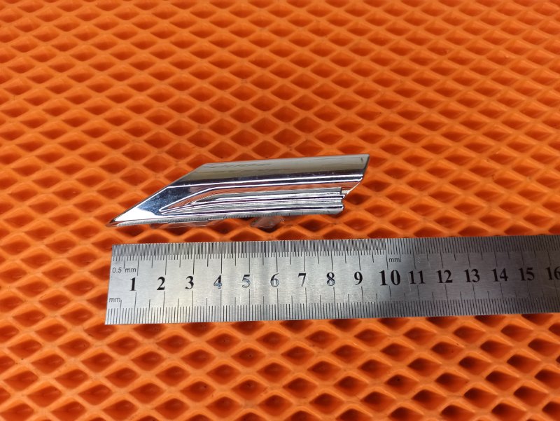 молдинг решетки радиатора, 500 рублей, Екатеринбург