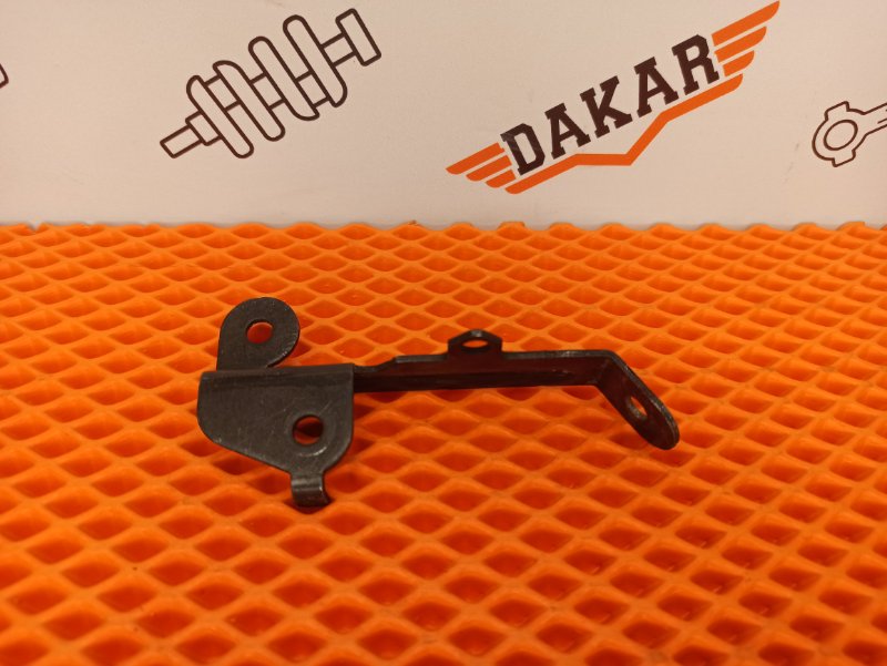 кронштейн, 400 рублей, Екатеринбург