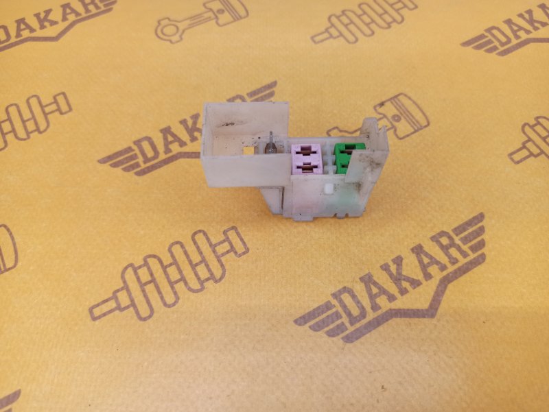 Держатель предохранителя, 500 рублей, Екатеринбург