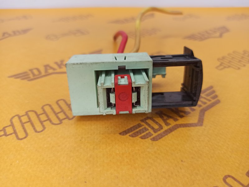 Разъём блока управления двигателем, 500 рублей, Екатеринбург