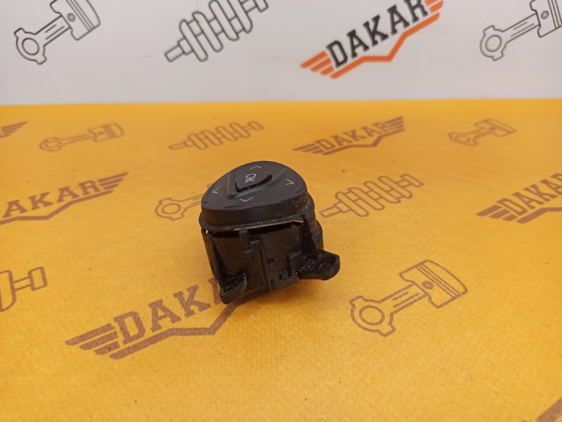 Кнопка управления магнитолой на руль, 400 рублей, Екатеринбург