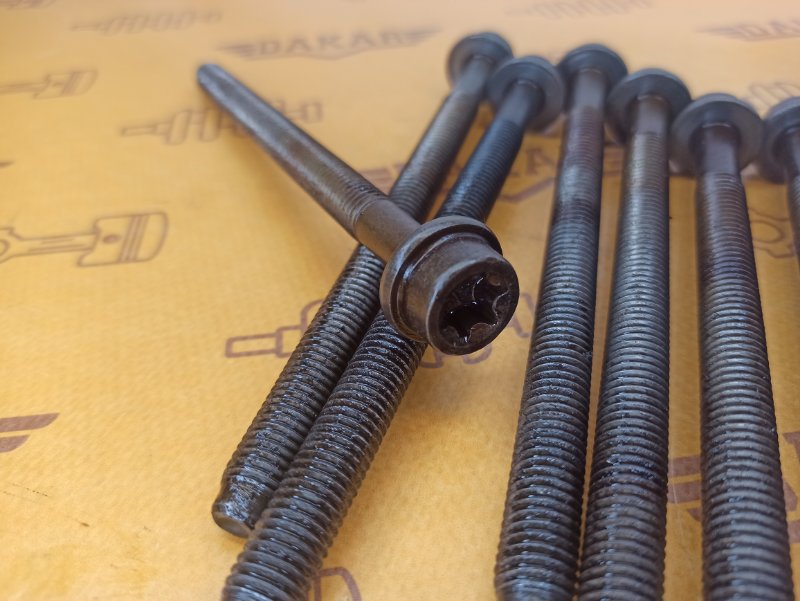 Болт головки блока цилиндров, 1000 рублей, Екатеринбург