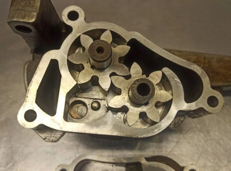 насос масляный, 1500 рублей, Екатеринбург