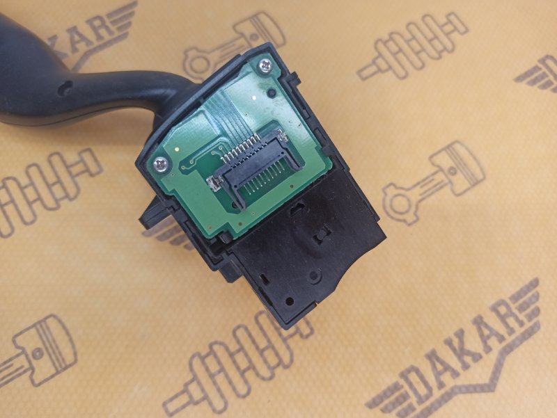 подрулевой переключатель, 400 рублей, Екатеринбург