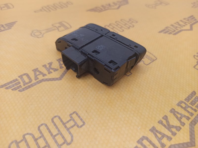 Кнопка обогрева заднего стекла, 500 рублей, Екатеринбург