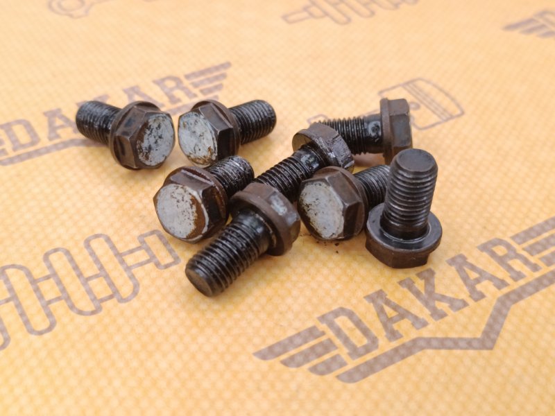 болт маховика, 300 рублей, Екатеринбург