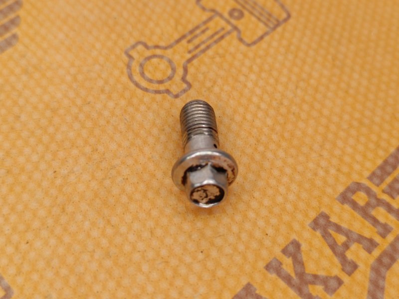 болт масляной трубки, 500 рублей, Екатеринбург