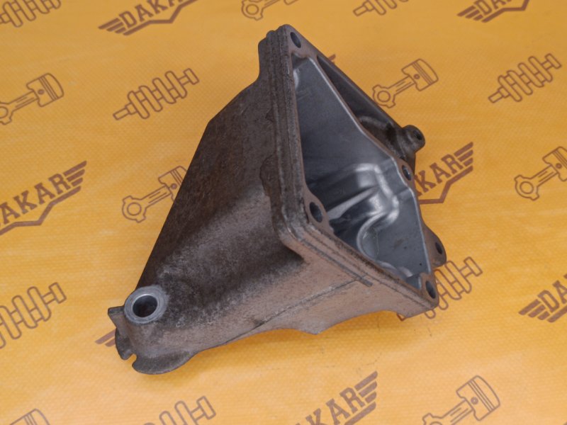 кронштейн двигателя, 1000 рублей, Екатеринбург