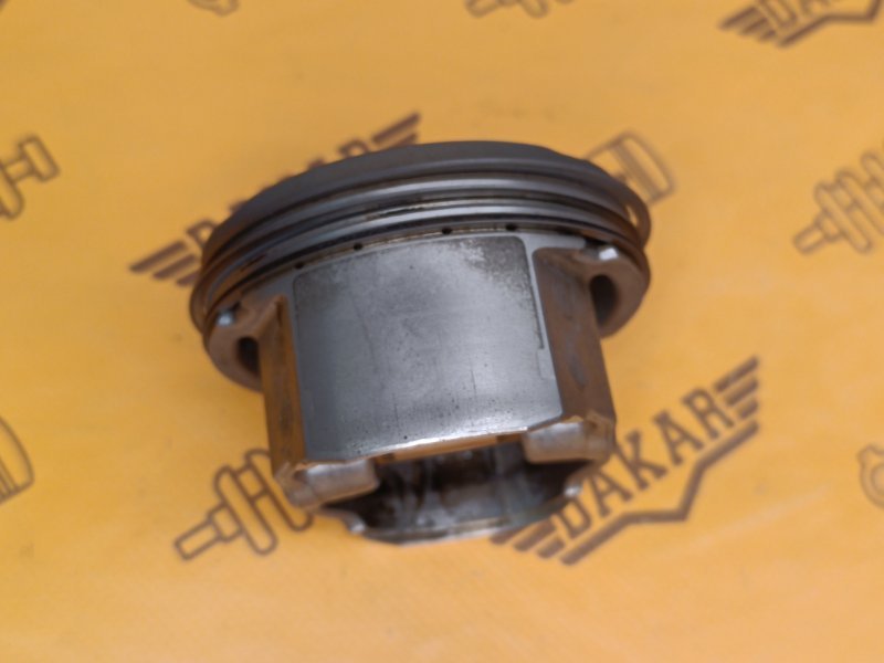 поршень, 1000 рублей, Екатеринбург