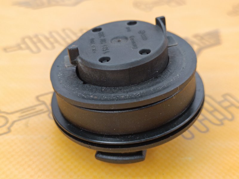 Крышка маслозаливной горловины, 700 рублей, Екатеринбург