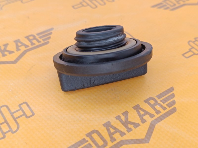 Крышка маслозаливной горловины, 700 рублей, Екатеринбург