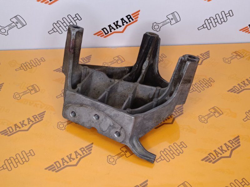 кронштейн двигателя, 1000 рублей, Екатеринбург