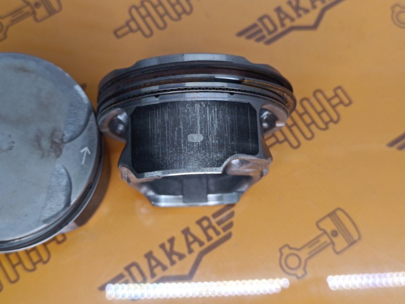 поршень, 1000 рублей, Екатеринбург